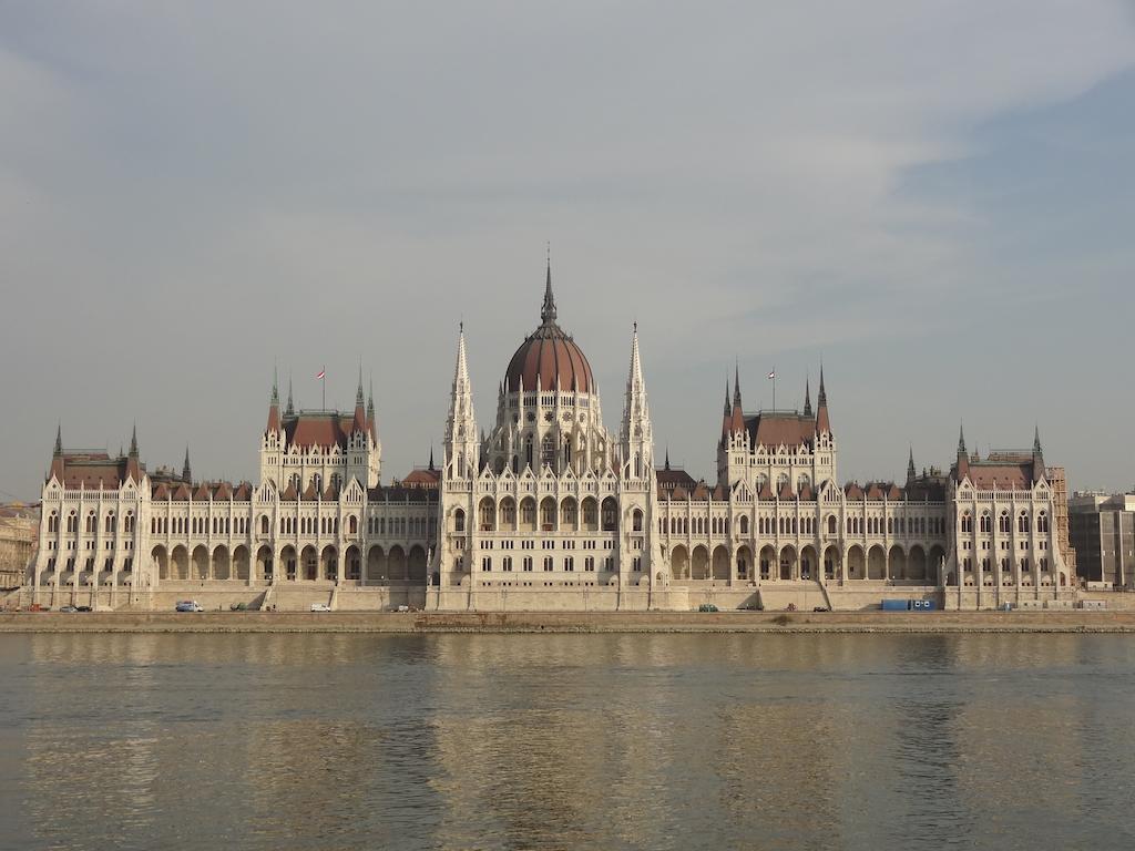 Residence Parliament Будапеща Екстериор снимка